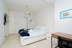 1 quarto, ferros/tábuas de passar roupa, Wi-Fi, roupa de cama