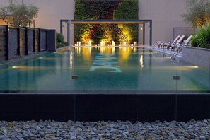 Innenpool, beheizter Pool