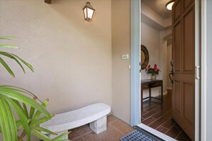 Interior - Fairways at Mauna Lani Unit 1405 Garden View 3 Bed (Waimea)