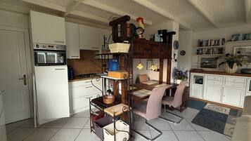Refrigerador, horno, parrilla de estufa y lavavajillas