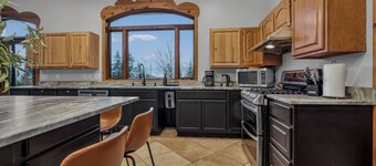 
The Casa Grande - Weddings/Gatherings & Retreats