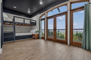 10 Schlafzimmer, Bügeleisen/Bügelbrett, kostenloses WLAN, Bettwäsche