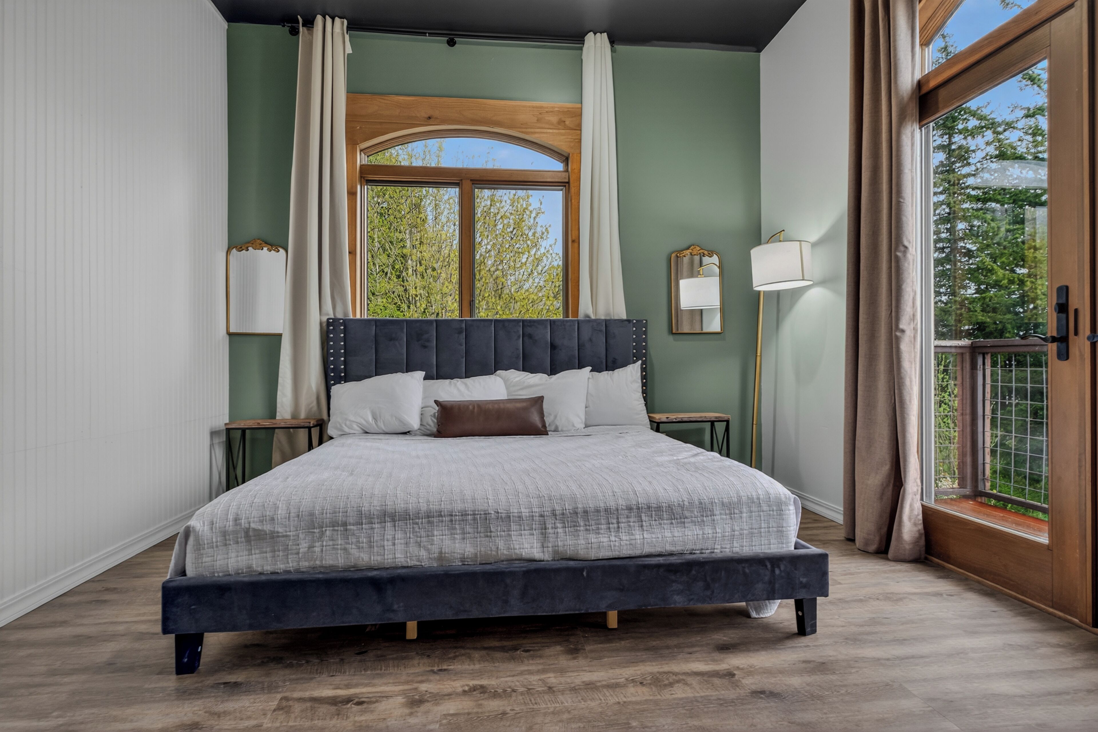 10 chambres, fer et planche à repasser, Wi-Fi gratuit, draps fournis