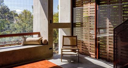 Camperdown - Luxury Architectural Escape - Brand New Home!!!