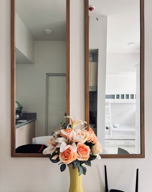 1 bedroom, iron/ironing board, Internet, bed sheets - Budget Bunk Studio Comfort (Iloilo City)