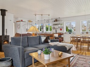 Tv och eldstad