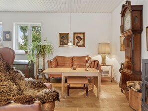 Tv och eldstad