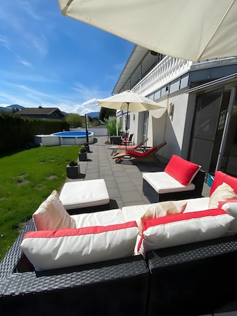 Terrace/patio. Apartment 'Modernes Alpenapartment' with Mountain View, Private Pool and Wi-Fi