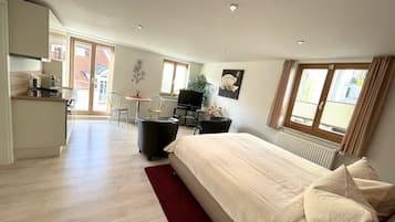 1 bedroom, free WiFi, bed sheets