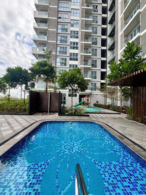 Pool - Serenity Staycation Studio (Iloilo City)