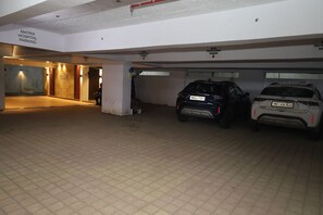 Free self parking