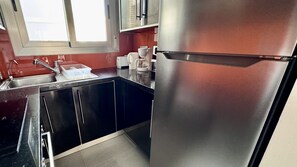 Refrigerador, microondas, horno, lavavajillas