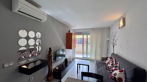 TV - ELEGANCE 8 VYB cerca de la playa - céntrico LM062 (Denia)