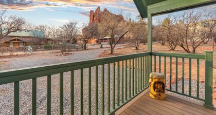 Cozy Tiny Cabin | Near Sedona Hiking & Uptown