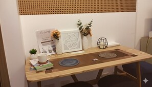 公寓, 阳台, 城市景观 | 客房内用餐