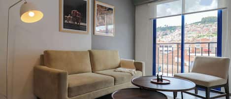 Fernseher, Arbeitsbereiche