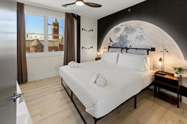 2 bedrooms, iron/ironing board, WiFi, bed sheets