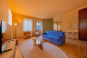 Flat-screen TV - ApartmentsArena - Corte delle Arti - C (Verona)