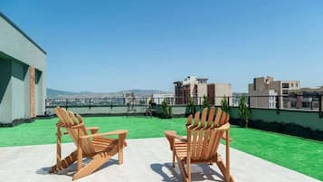 Comfort Studio, Balcony, City View | Teres/patio