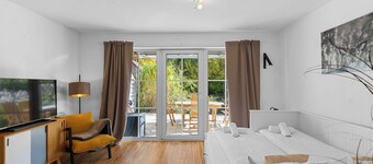 Animal house | parking lot | terrace