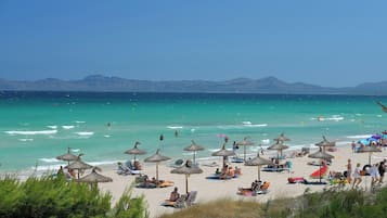 Vlak bij het strand