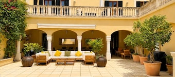 Villa Nekazabal - Six Bedroom Villa, Sleeps 10