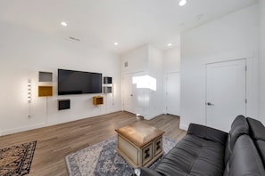 Smart TV, fireplace, video games