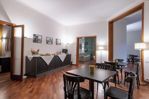 Free daily buffet breakfast  - Room & Breakfast D'Annunzio (Ravenna)