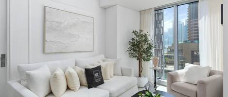 Deluxe-Apartment, Nichtraucher, Blick auf den Jachthafen | 1 Schlafzimmer, Zimmersafe, Verdunkelungsvorhänge, Bügeleisen/Bügelbrett