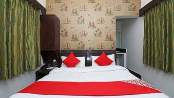 Deluxe Single Room, Balcony, Mountain View