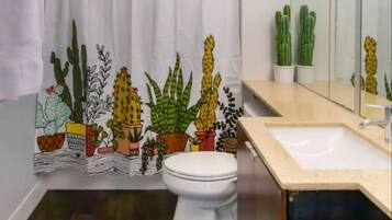 Free toiletries, towels, soap, shampoo