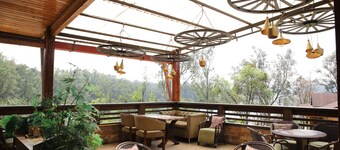 Rishat Sngi Orchid Resort, Shillong