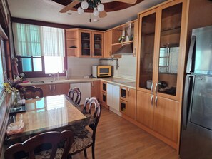 Microwave, stovetop