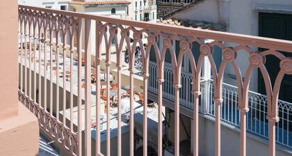 ABBRACCIO Amalfi Boutique Retreat