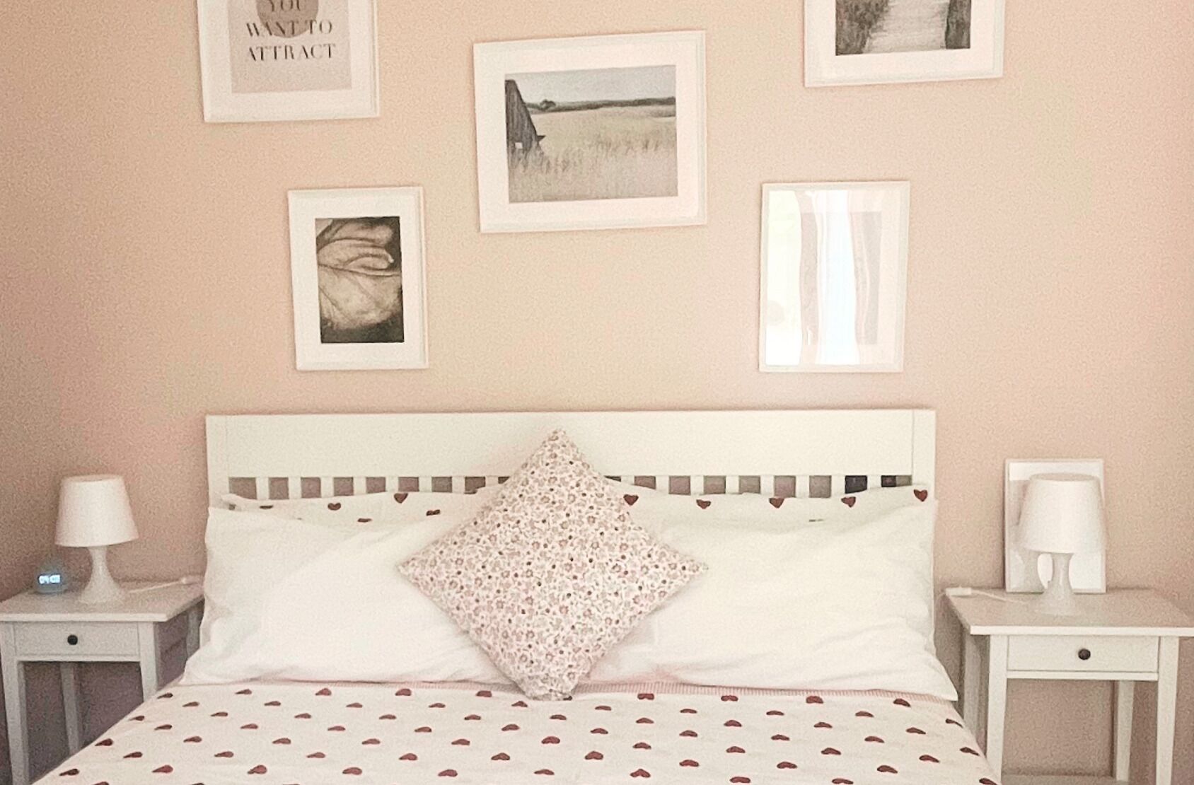 1 bedroom, desk, iron/ironing board, WiFi (free)