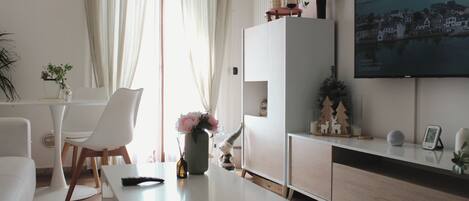 Smart TV, stereo, printers