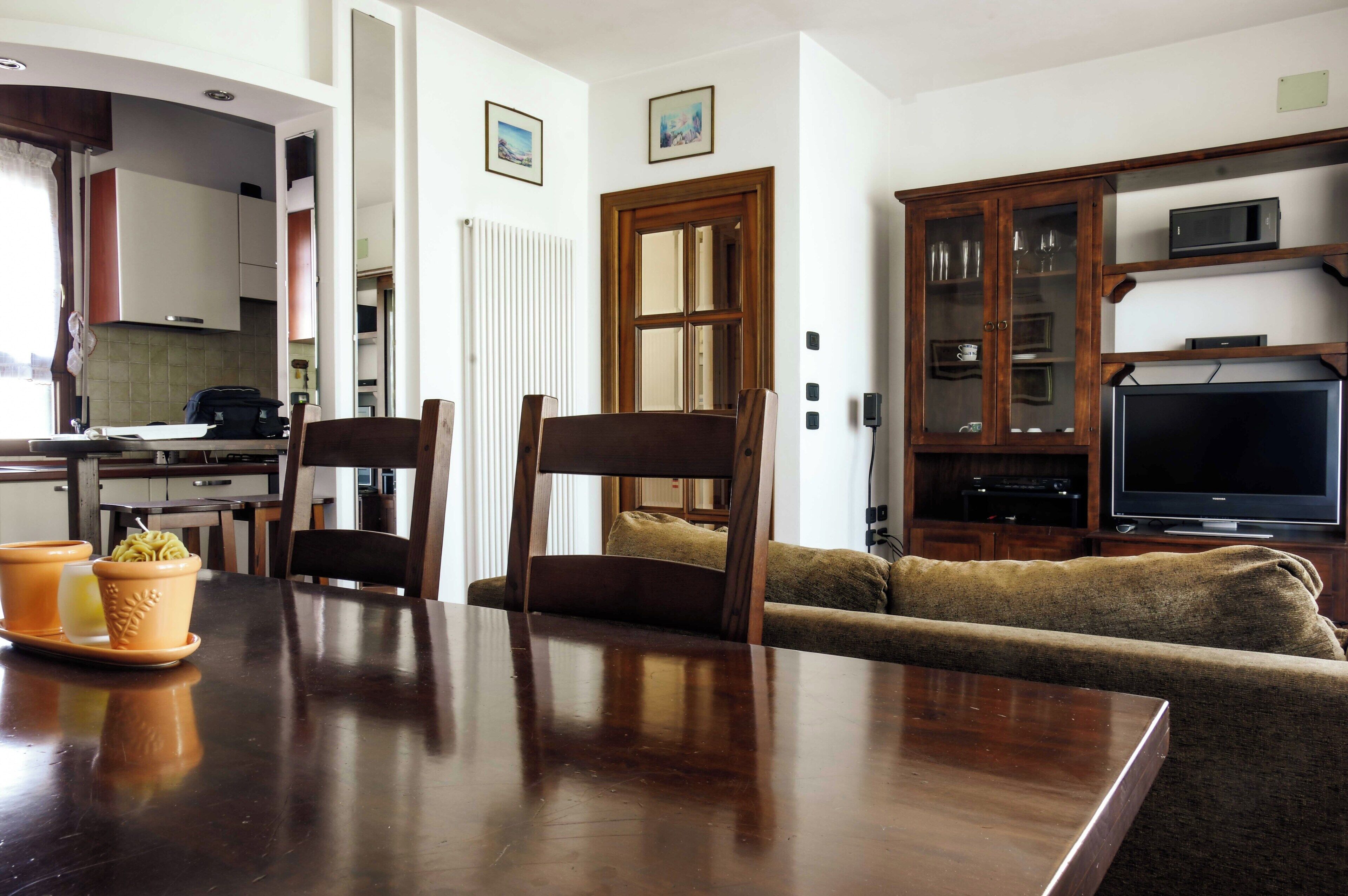 Fernseher, Stereoanlage