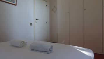 3 chambres, draps fournis