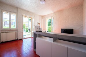 Lobby - La Casa di Sara - Two Bedroom House, Sleeps 4 (Marcelli)