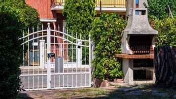 Enceinte de lâhĂ©bergement