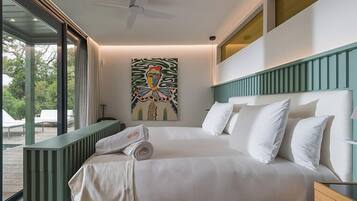 Chambre Double Luxe, piscine privée, vue mer | Literie de qualité supérieure, minibar, coffres-forts dans les chambres