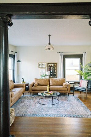 Smart TV, video games, DVD player, offices