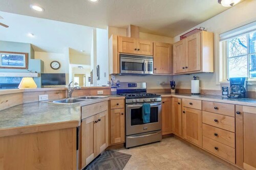 Location & Adventure - The Ultimate Teton Retreat