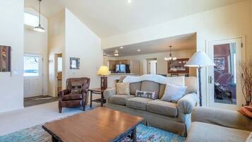 TV, fireplace, books, offices