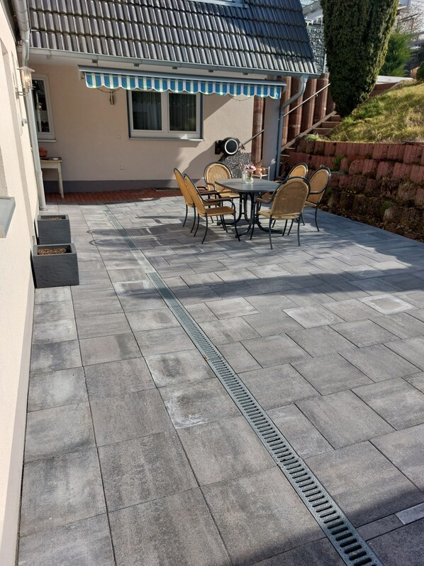 Outdoor dining - At the Beck's (Rieneck)