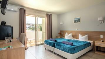 Superior Studio, Balcony, Resort View | Blackout curtains, free WiFi