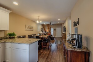 Dining - 3BR WALK-IN w/Loft ~ Pool ~ FREE TICKETS INCLUDED! (RH230B) (Branson)