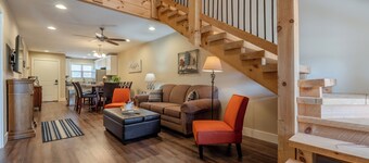 3BR WALK-IN w/Loft ~ Pool ~ FREE TICKETS INCLUDED! (RH230B)