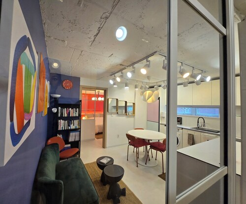 N.6 Great View, Stylish Home with Stunning Street View, Gangnam, Seoul