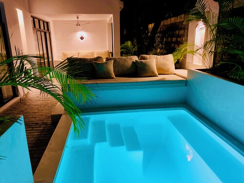 Palm Cottage - A tranquil haven for two, self contained villa with private pool.